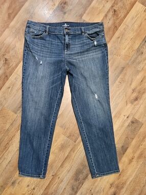 👖Liz Claiborne "City Fit" Skinny Distressed Boyfriend Jeans